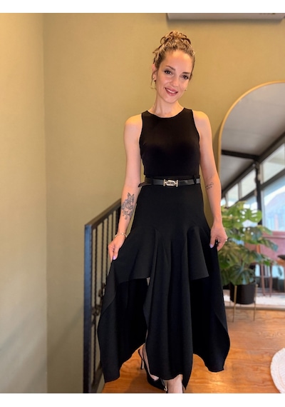 Ali Butik Siyah Kemerli Asimetrik Parçalı Elbise