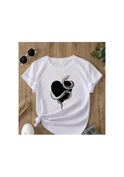 Herkesemoda Kalp Ve Yılan Baskı Detaylı Basic T-shirt Beyaz