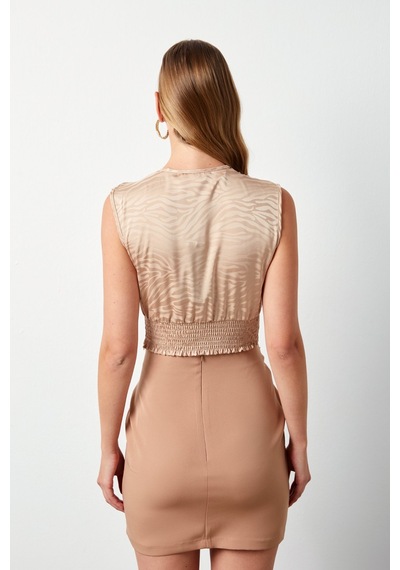 Sateen Kruvaze Desenli Saten Bluz - Camel