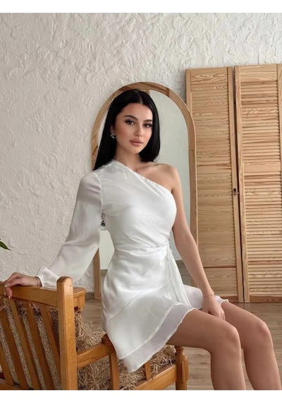 Fashion Cocktail Soft Saten Tek Omuz Tek Kol Asimetrik Katlı Dalgalı Mini Kokteyl Davet Gece Elbisesi Ekru Fashion Cocktail Soft Saten Tek Omuz Tek Kol Asimetrik Katlı Dalgalı Mini Kokteyl Davet Gece Elbisesi Ekru