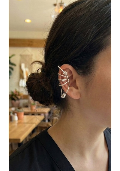 Pirinç Halkalı Model Gümüş Renk Kıkırdak Küpe Altın