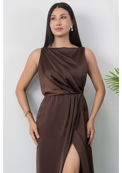 Kalopya Kare Yaka Beli Büzgülü Yırtmaçlı Elbise Yzc25y223 Kahve