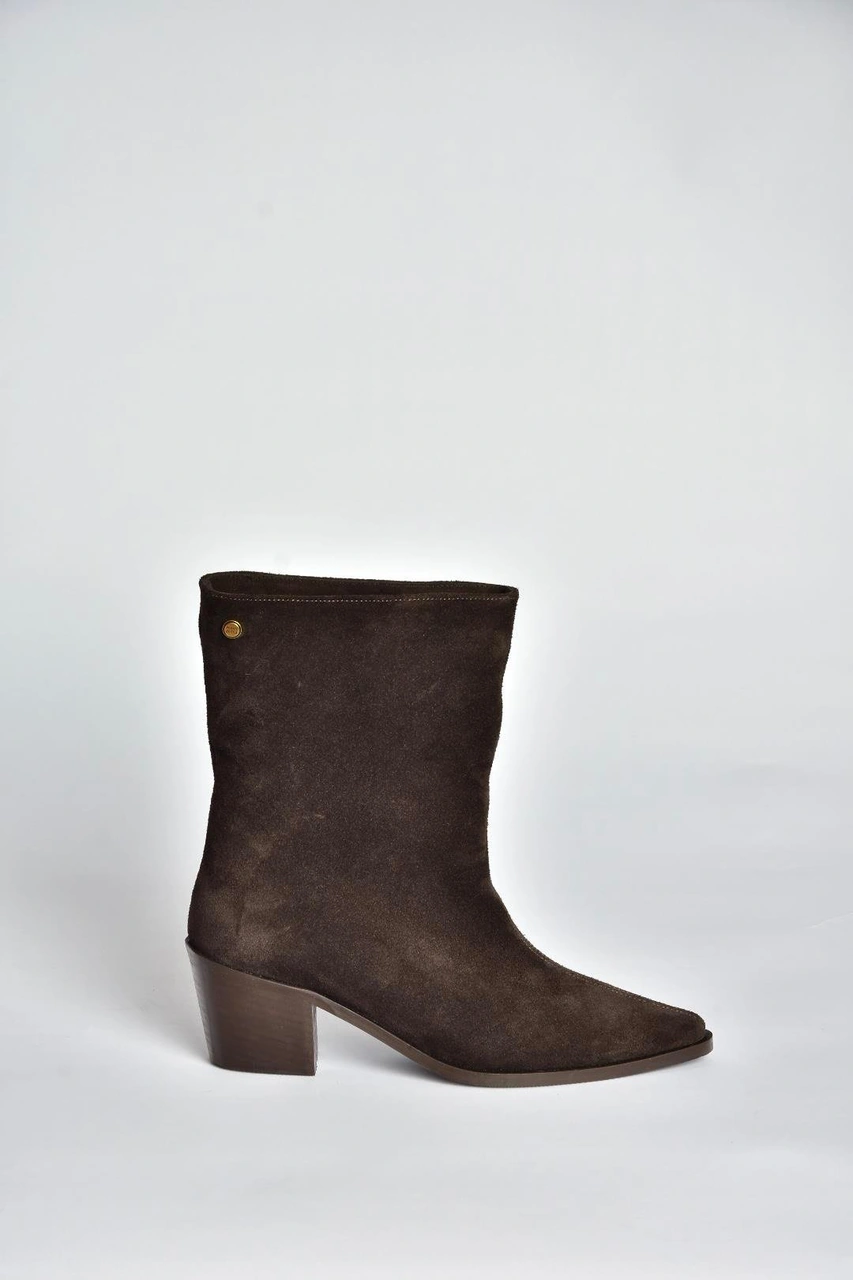 Fox Shoes V654082002 Kahverengi Hakiki Deri Süet Alçak Topuklu Kadın Bot Kahverengi-süet Fox Shoes V654082002 Kahverengi Hakiki Deri Süet Alçak Topuklu Kadın Bot Kahverengi-süet