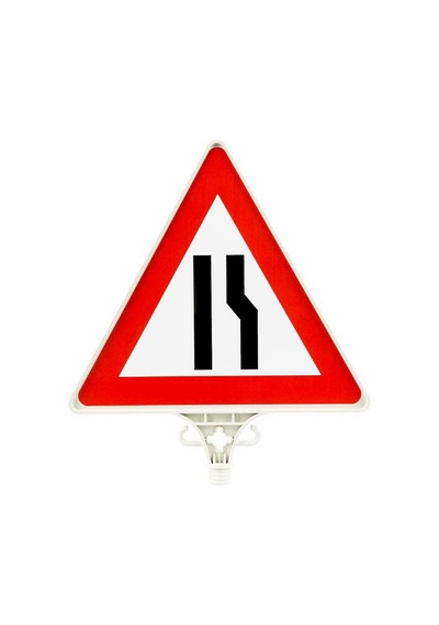 Sağdan Daralan Yol Uyarı Levhası