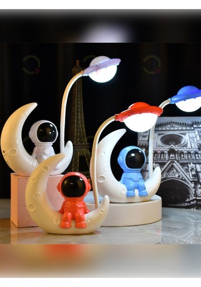 Mainshop Ay Üstünde Astronot Led Işık Usb Şarjlı Gece Lambası M-3137 Çok Renkli