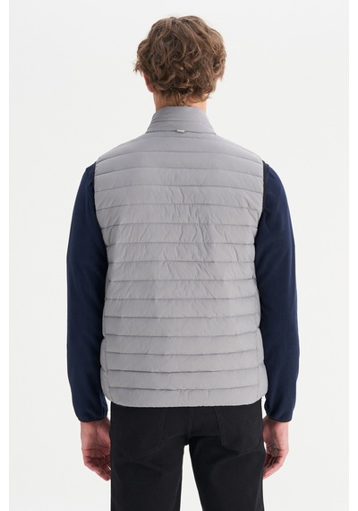 Wrangler Regular Fit Dik Yaka Şişme Yelek Erkek Yelek W2520511 035 Gri