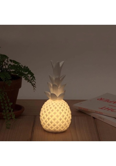 Gece Lambası Ananas Şeklinde Desenli Büyük Boy Pil İle Çalışan Masa .