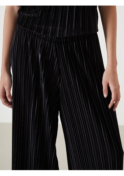 Lcw Everyday Siyah Beli Lastikli Kadife Kadın Pantolon