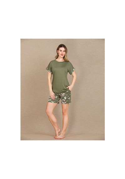 Modenya Herşeytrend Şık Tasarım Çiçek Desenli Yeşil Şortlu Kısa Kol Viskon Pijama Takımı Yeşil Modenya Herşeytrend Şık Tasarım Çiçek Desenli Yeşil Şortlu Kısa Kol Viskon Pijama Takımı Yeşil