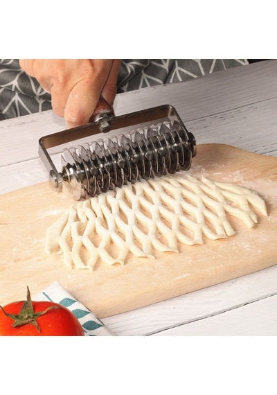 Pizza Kafes Tekerlek Kesici, Bakeware Kabartma Silindiri, Mutfakta Hamur Şekillendirme İçin Pişirme Aleti Çok Renkli