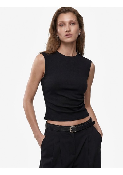 Koton Krep Scuba Slim Fit Drape Detaylı Kolsuz Bisiklet Yaka Bluz Siyah 7wak10037ek