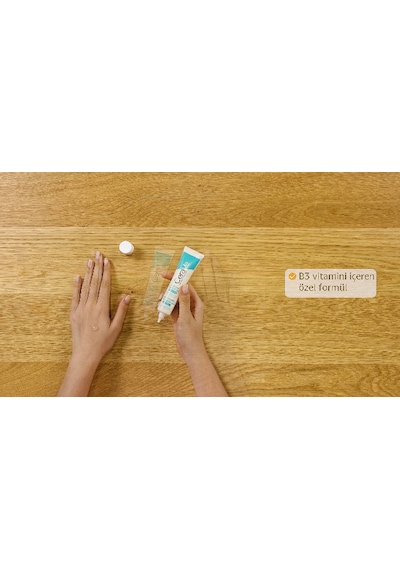 Cerave Yağlı Ve Düzensiz Ciltler İçin Yüz Bakım Jeli 40 Ml Kusurları Azaltır Ve Cildi Kurumadan Yeni Salgınları Önlemeye Yardımcı 3 Temel Seramid İle Formüle Edilmiştir.