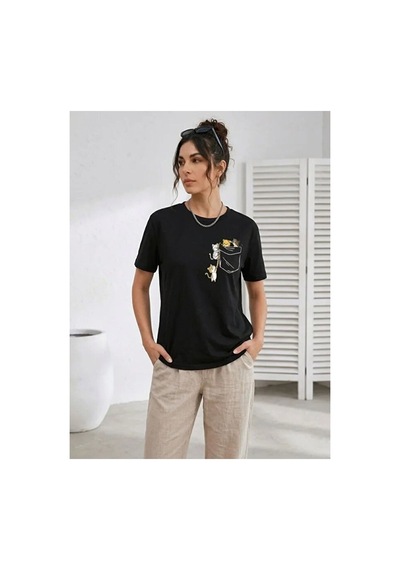 Butik İstanbul Sevimli Kedi Cep Baskılı Tişört Kısa Kol Yazlık T-shirt - Siyah Butik İstanbul Sevimli Kedi Cep Baskılı Tişört Kısa Kol Yazlık T-shirt - Siyah