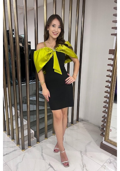 By Saygı Kadın İp Askılı Taş İşlemeli Astarlı Saten Fiyonk Detaylı Kısa Elbise-40524 Yağ Yeşili By Saygı Kadın İp Askılı Taş İşlemeli Astarlı Saten Fiyonk Detaylı Kısa Elbise-40524 Yağ Yeşili