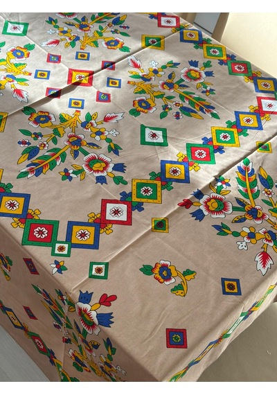 Kolay Temizlenebilir Renkli Cıvıl Cıvıl Desenli Masa Örtüsü 170x170 Cm Bej