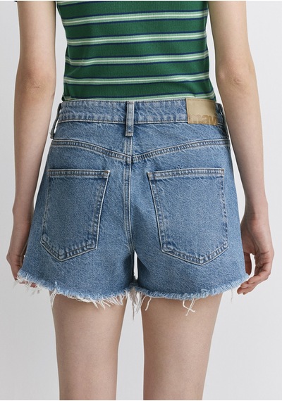 Mavi - Rosie 90lar Yırtıklı Açık Mavi Jean Şort 1447487077 Mavi
