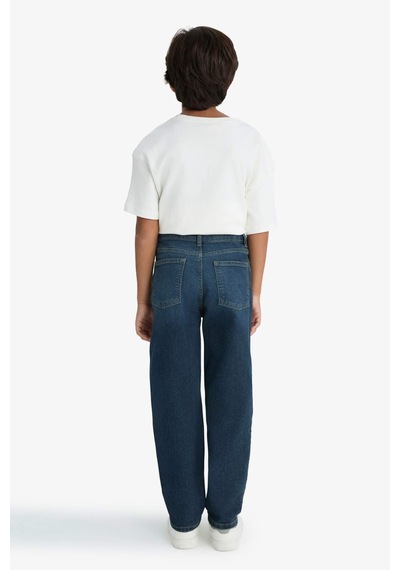 Defacto Erkek Çocuk Straight Fit Düz Paça Jean Pantolon F0455a825aunm41 Yeşil Defacto Erkek Çocuk Straight Fit Düz Paça Jean Pantolon F0455a825aunm41 Yeşil