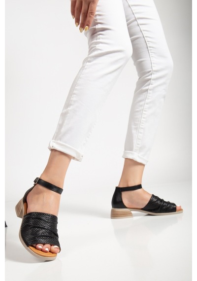 Analin Shoes Kadın Hakiki Deri Kalın Bantlı Alçak Topuklu Sandalet Sıyah-krep