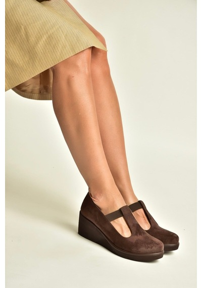 Fox Shoes Z602281702 Kahverengi Süet Dolgu Tabanlı Kadın Ayakkabı