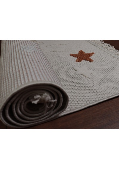 Lina Serisi Taçlı Aslan Figürlü Yıldız Desenli Kaymaz Çocuk Halısı En133 Çok Renkli