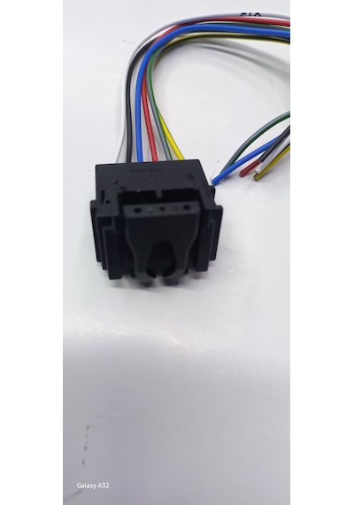 Renault Clio Iı Arka Stop Soketi 6 Pimli 77014779891