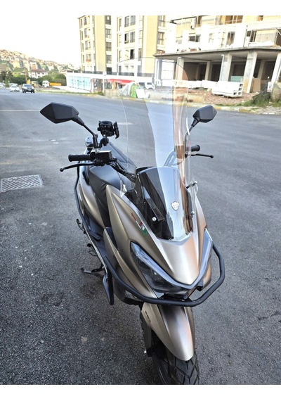 Motocam Küba Newlight 50 Pro Ön Cam 2023-2026 Model 75cm Şeffaf Renkli 4mm Uzun Boylu