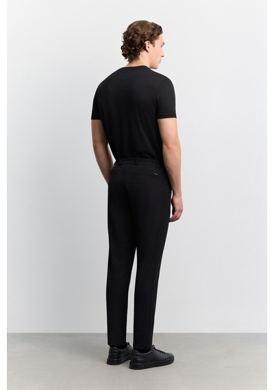 Avva Erkek Siyah Yanı Lastikli Kırışmaz Hızlı Kuruyan Teknik Kumaş Slim Fit Pantolon A62y3077