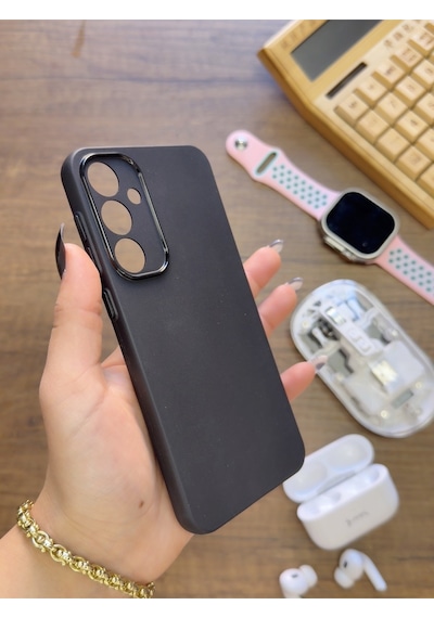 Samsung Galaxy S23 Fe Uyumlu Süper İnce Mat Ultra Thin Silikon Kılıf Siyah