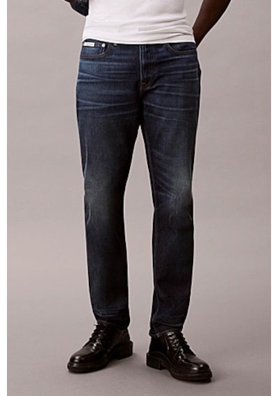 Calvin Klein Erkek Slim Tapered Fit Termal Kumaşlı Jean Pantolon - Koyu Mavi Dark Crescent Calvin Klein Erkek Slim Tapered Fit Termal Kumaşlı Jean Pantolon - Koyu Mavi Dark Crescent