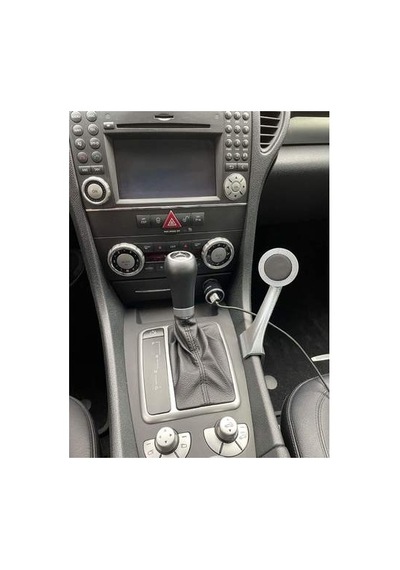 Mercedes Benz Slk R171 İçin Manyetik Telefon Tutucu
