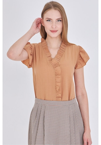 Armonika Kadın Vizon Yakası Ve Kolları Fırfırlı Bluz Arm-25y001063 Armonika Kadın Vizon Yakası Ve Kolları Fırfırlı Bluz Arm-25y001063