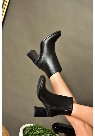 Fox Shoes R518101309 Siyah Kalın Topuklu Kadın Bot Siyah