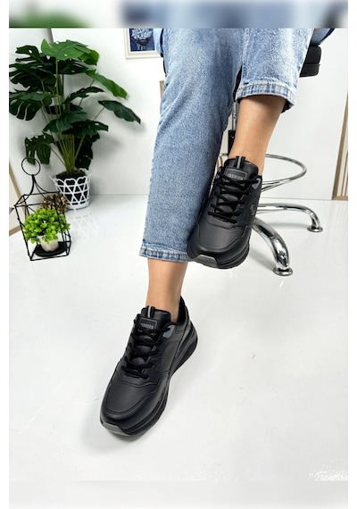 Günlük Kadın Sneaker Bağcıklı Oval Burunlu Kalın Desenli Taban Rahat Hafif Spor Ayakkabı 2110 Siyah Füme Günlük Kadın Sneaker Bağcıklı Oval Burunlu Kalın Desenli Taban Rahat Hafif Spor Ayakkabı 2110 Siyah Füme