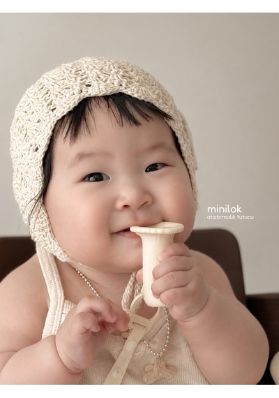 Tgm Baby Minilok Ultra Premium Silikon Rusk Tutucu Ve Emzik Askısı Açık Kahverengi