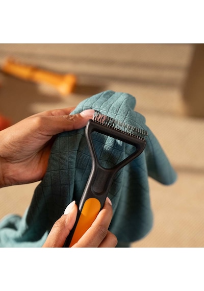 Fiskars Kedi Ve Köpek Kıtık Açıcı Ve Alt Tüy Toplayıcı Tarak Fk-2009136 Fiskars