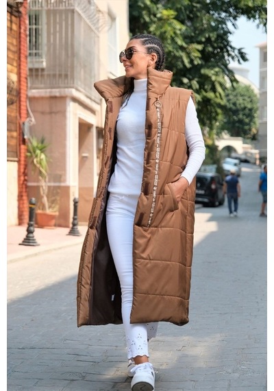 Keyifli Moda Kadın Kahverengi Dik Yaka Şerit Detaylı Cepli Uzun Şişme Yelek