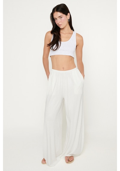 Ac&co / Altınyıldız Classics Kadın Beyaz Yumuşak Dokulu Standart Fit Cepli Beli Lastikli Rahat Örme Pantolon