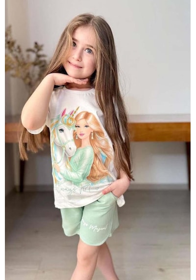 Riccotarz Kız Çocuk Bisiklet Yaka Ve Üzeri Magical Ve At Baskılı Penye Yeşil Şortlu Takım