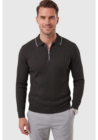 Deepsea Erkek Slim Fit Tüylenmeyen Çizgi Dokulu Siyah Triko Kazak Fermuarlı Polo Yaka 2700401 Deepsea Erkek Slim Fit Tüylenmeyen Çizgi Dokulu Siyah Triko Kazak Fermuarlı Polo Yaka 2700401