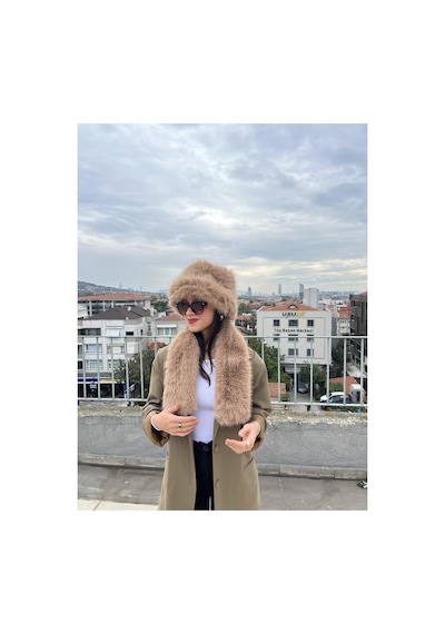 Mollycrush Kadın Suni Kürk Şapka Ve Atkı Seti Yumuşak Dokulu, Soğuk Havalar İçin Lüks & Şık Görünüm Camel Mollycrush Kadın Suni Kürk Şapka Ve Atkı Seti Yumuşak Dokulu, Soğuk Havalar İçin Lüks & Şık Görünüm Camel