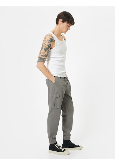 Koton Kargo Cepli Pantolon Jogger Slim Fit Beli Bağcıklı Gri 4sam40089hw Gri Koton Kargo Cepli Pantolon Jogger Slim Fit Beli Bağcıklı Gri 4sam40089hw Gri