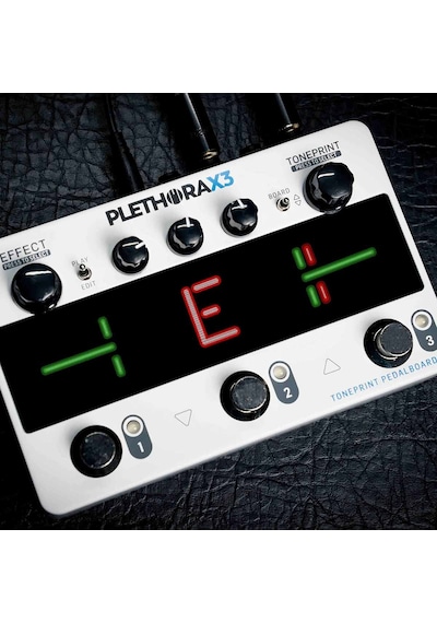 Tc Electronıc Plethora X3 127'ye Kadar Tahta, 3 Pedal Yuvası, En