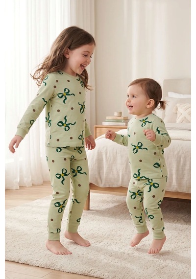 Zuzunga Kız Çocuk Fiyonk Ve Puantiye Desenli Uzun Kollu Pijama Takımı Yeşil