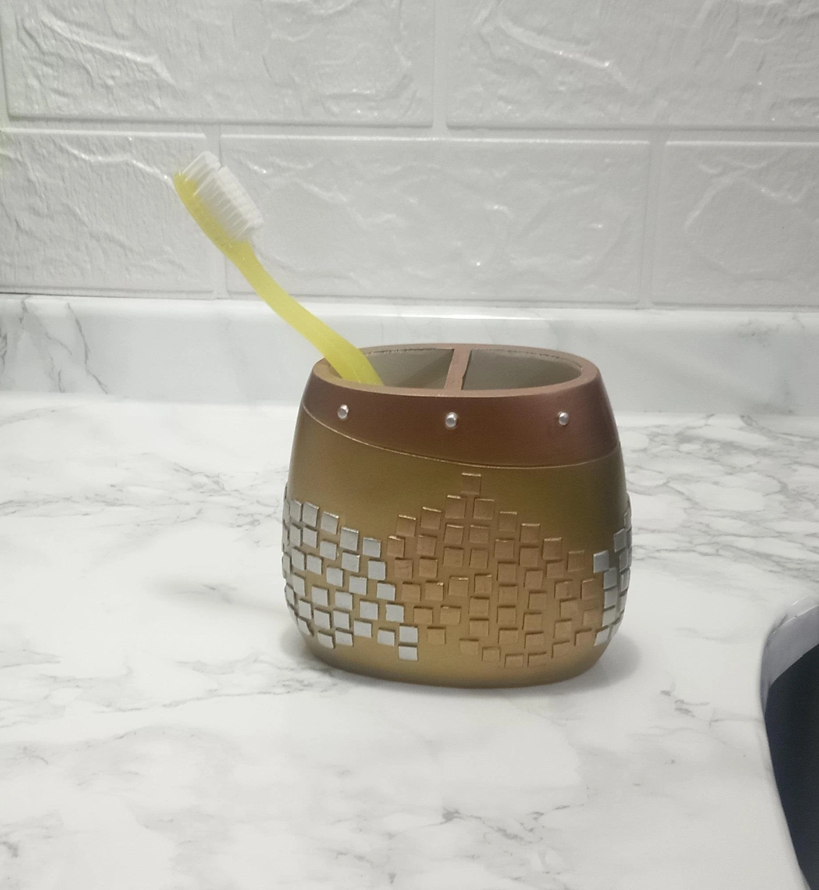2 Adet Diş Fırçalık Altın Mozaik Poliresin 10x10x5cm Banyo Seti Çok Renkli