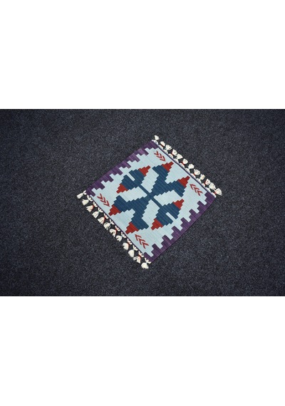 Zehra Abla Halı Yeni El Dokuma Kare Köşe Sandalye Minderi Pınarbaşı Kayseri Yün Kilim 7108 Çok Renkli Zehra Abla Halı Yeni El Dokuma Kare Köşe Sandalye Minderi Pınarbaşı Kayseri Yün Kilim 7108 Çok Renkli