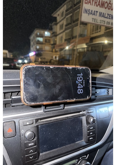 Toyota Corolla 2013-2018 Uyumlu Araca Özel Magsafe Telefon Tutacagı