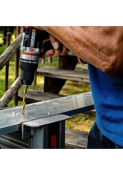 Worx Wx354.4ck 20volt/4.0ah Li-ion Çift Akülü Kömürsüz Profesyonel Şarjlı Darbeli Matkap + Da980045