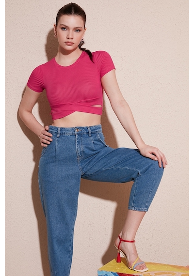 Lela Fitilli Bel Detaylı Kısa Kollu Dar Kesim Crop Bayan Bluz 5864211 Fuşya