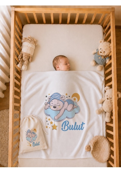Erkek Bebek Hediyesi İsme Özel 80x80 Cm Çift Kat Penye Bebek Battaniyesi %100 Pamuk Ham Bez Kıyafet Keseli 2039bk0x
