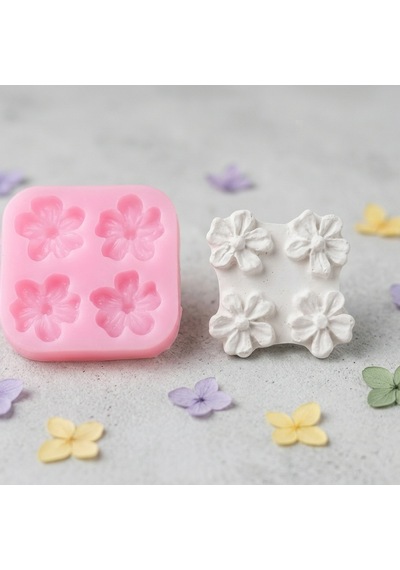 4'lü Mini Yonca Silikon Kalıp 2x2 Cm